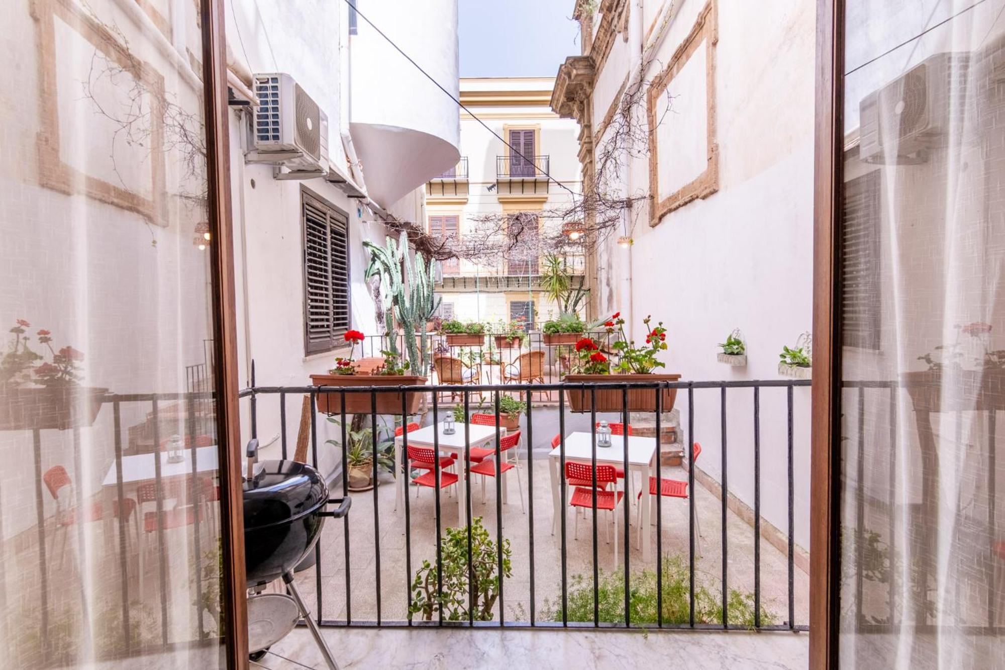 Palazzo Del Bono Suites Palermo Esterno foto